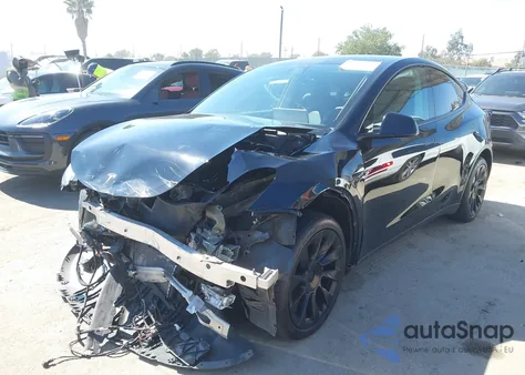 2022 Tesla Model Y Long Range Dual Motor All-Wheel Drive from USA, damaged, VIN 7SAYGDEE8NF346352